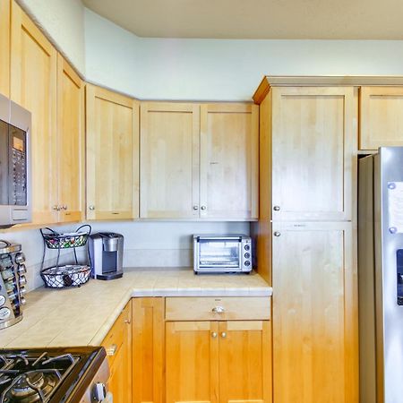 Quiet Waterfront Escape With Hot Tub And Beach Access! جولد بيتش المظهر الخارجي الصورة