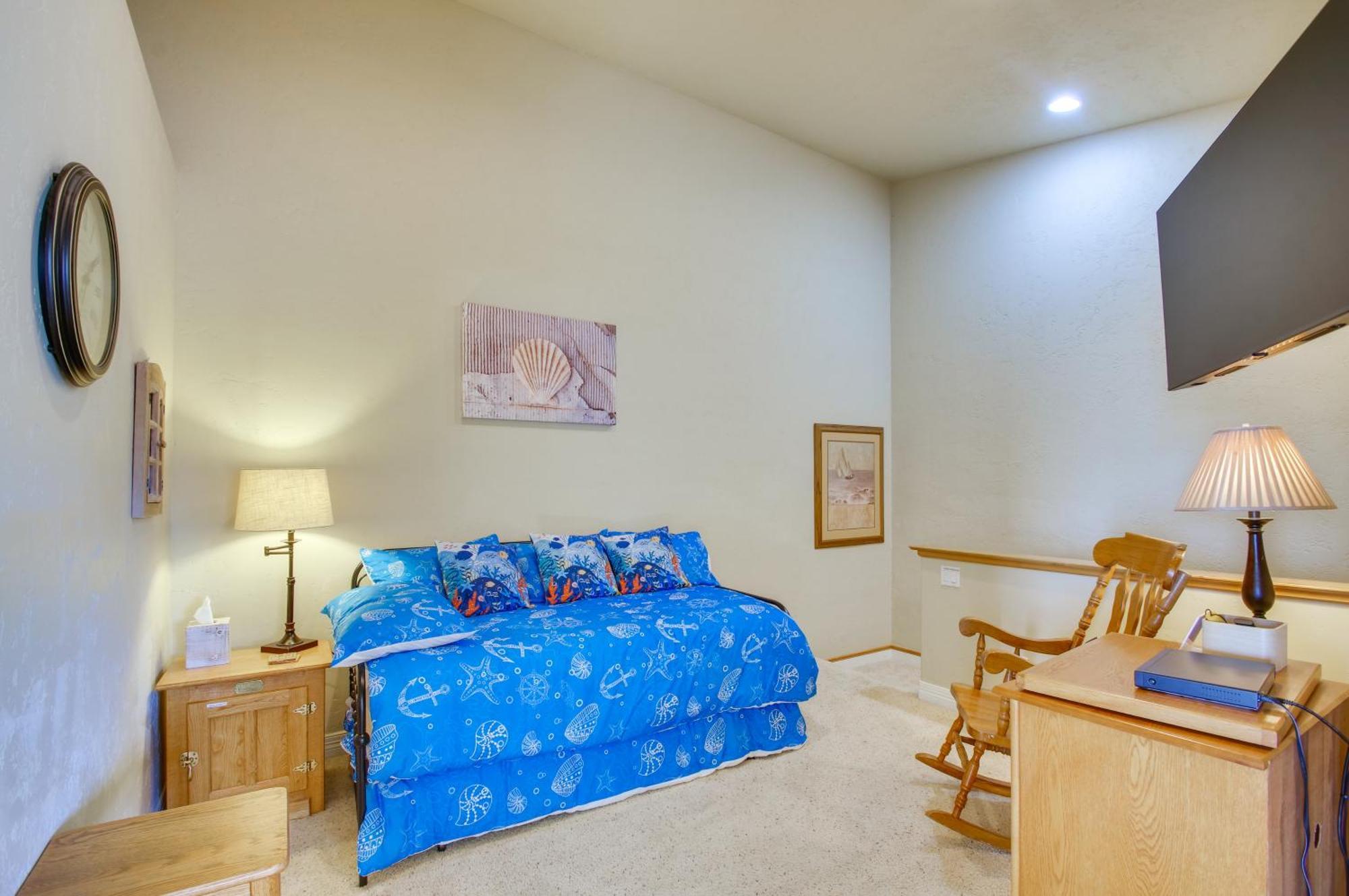 Quiet Waterfront Escape With Hot Tub And Beach Access! جولد بيتش المظهر الخارجي الصورة