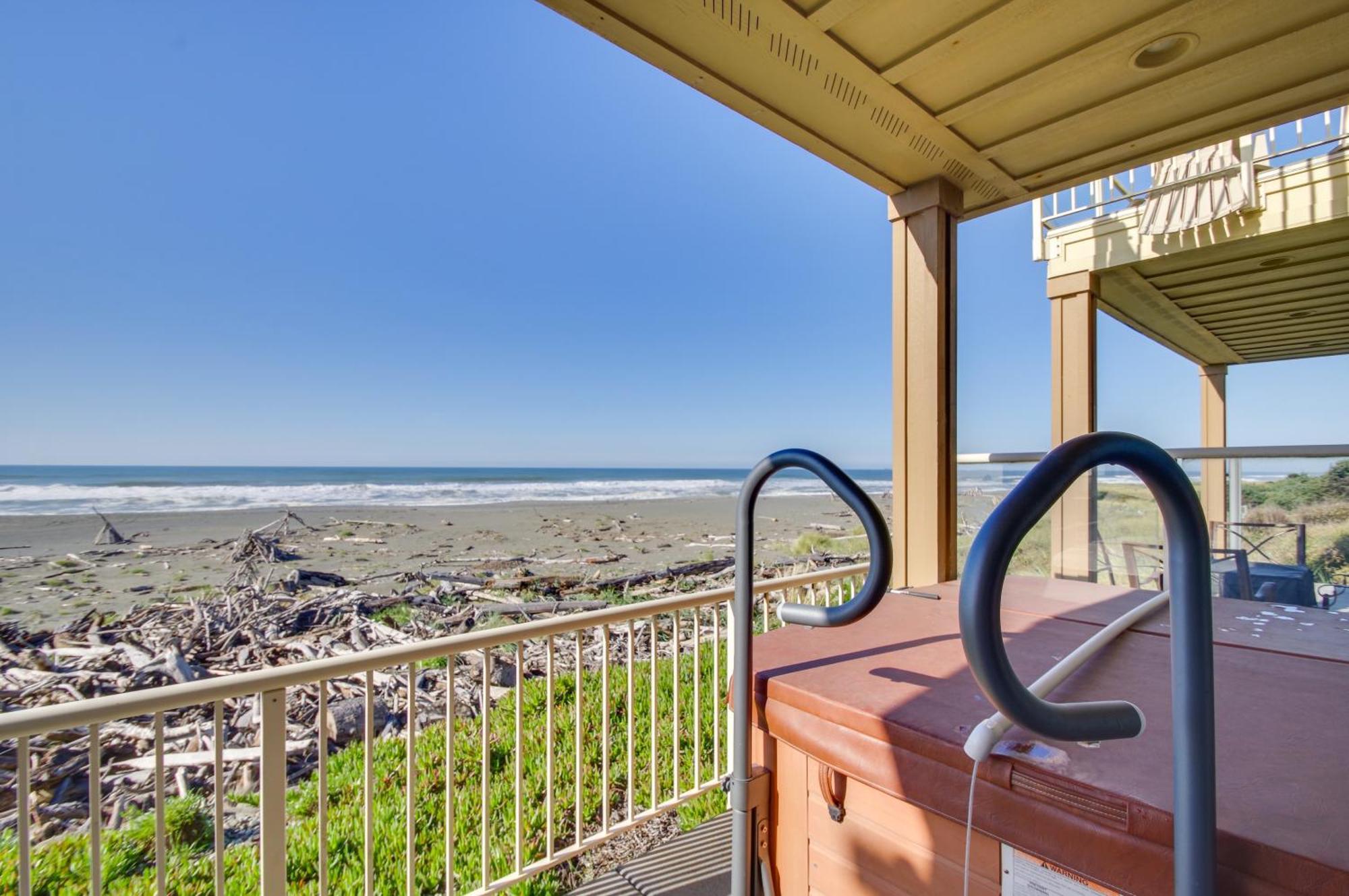 Quiet Waterfront Escape With Hot Tub And Beach Access! جولد بيتش المظهر الخارجي الصورة