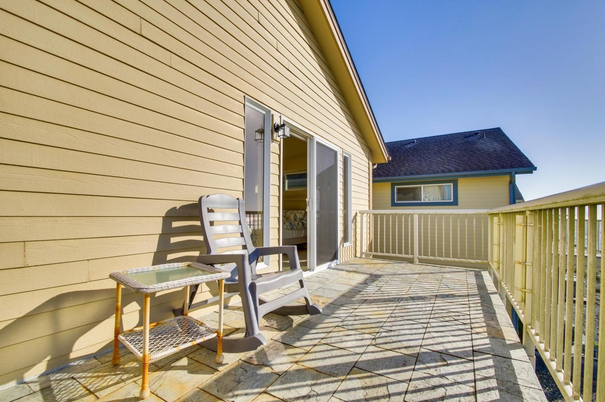 Quiet Waterfront Escape With Hot Tub And Beach Access! جولد بيتش المظهر الخارجي الصورة